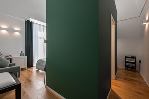 Una televisión de pantalla plana