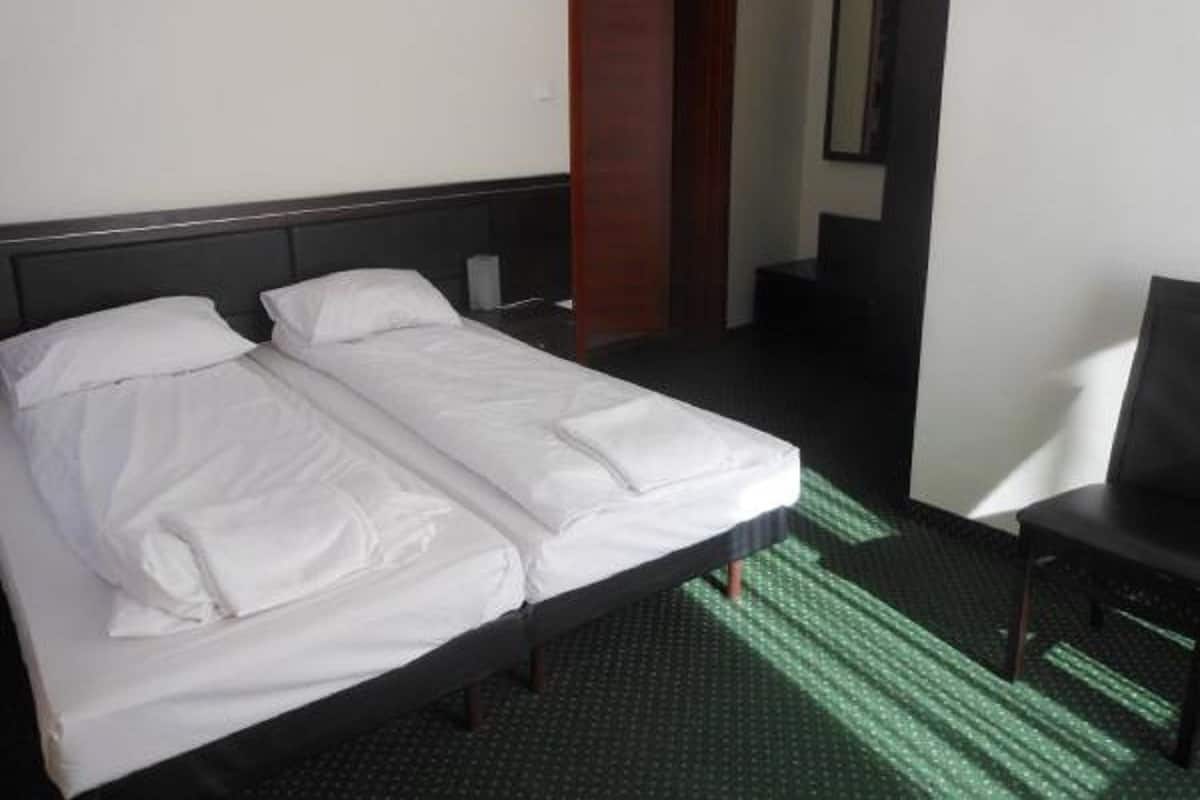Wifi gratis y ropa de cama