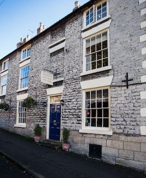 Front of property - Bramwood Guest House (Pickering)