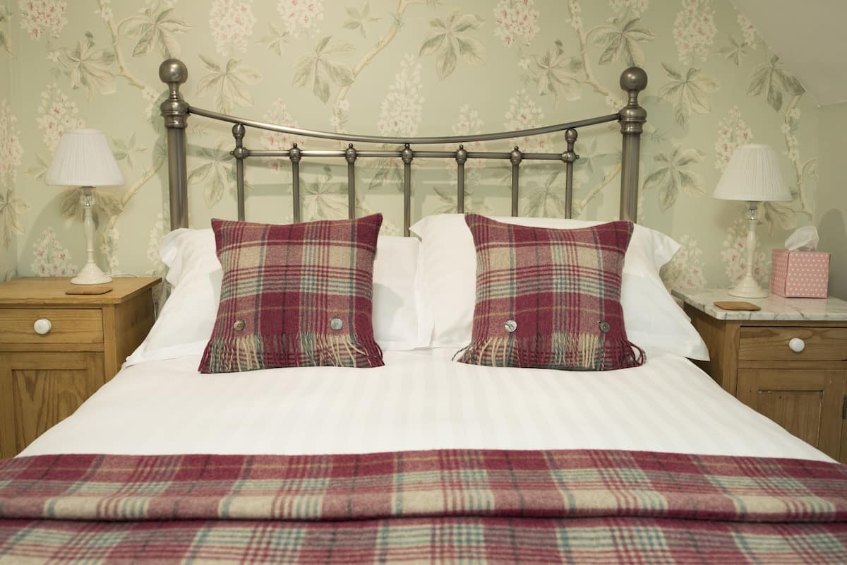 Premium bedding, free WiFi, bed sheets