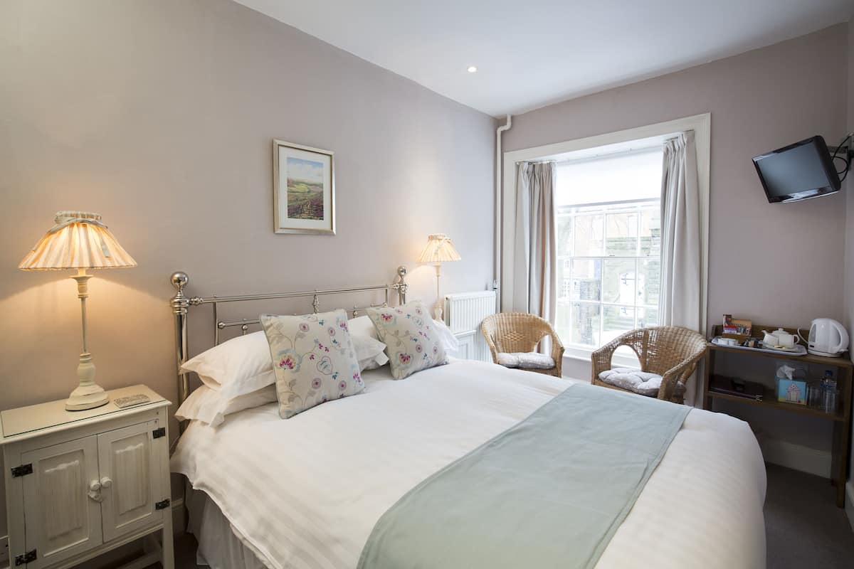 Premium bedding, free WiFi, bed sheets
