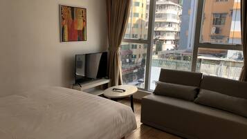 Deluxe Triple Room | In-room safe, iron/ironing board, rollaway beds, free WiFi