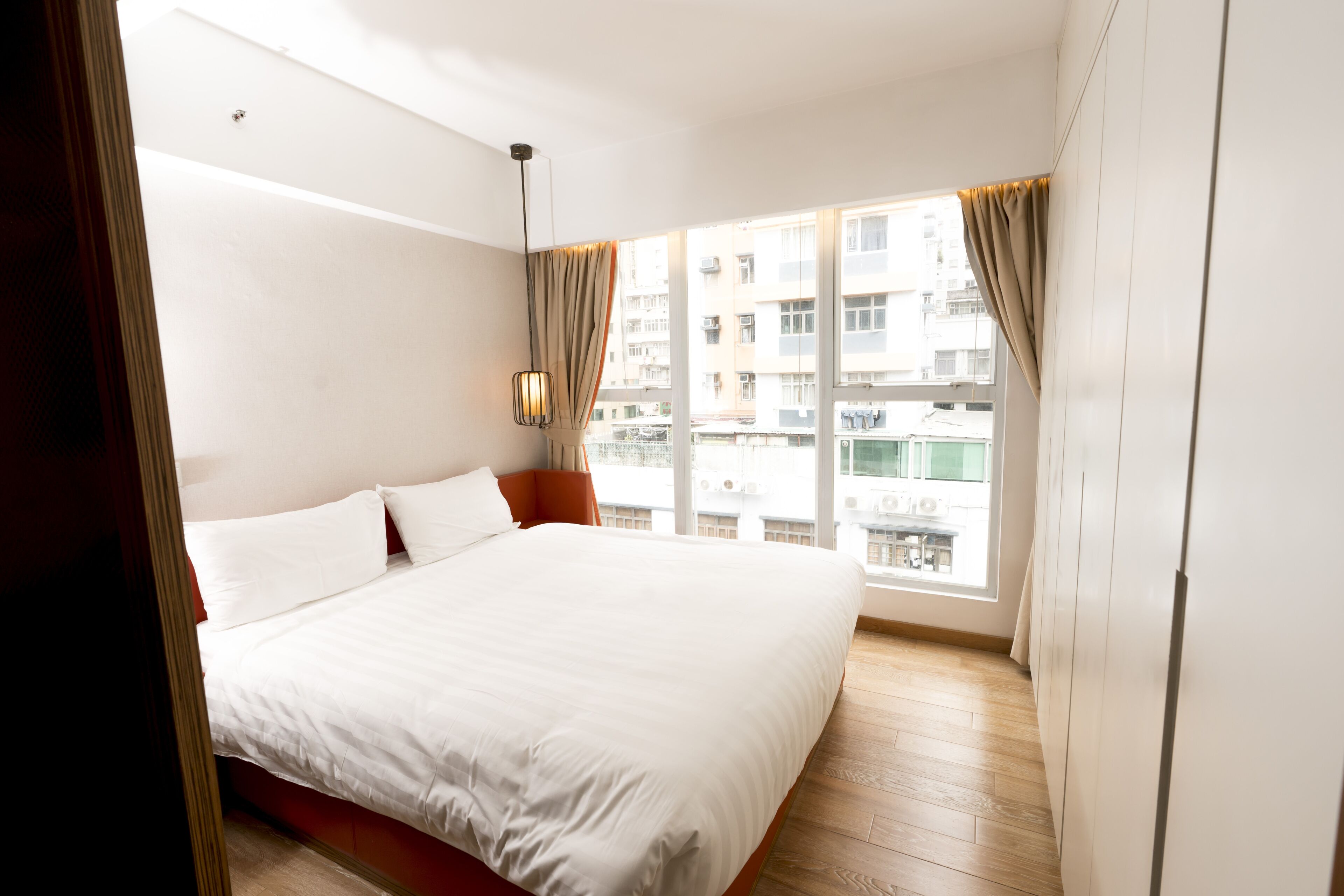 1 bedroom, in-room safe, iron/ironing board, rollaway beds