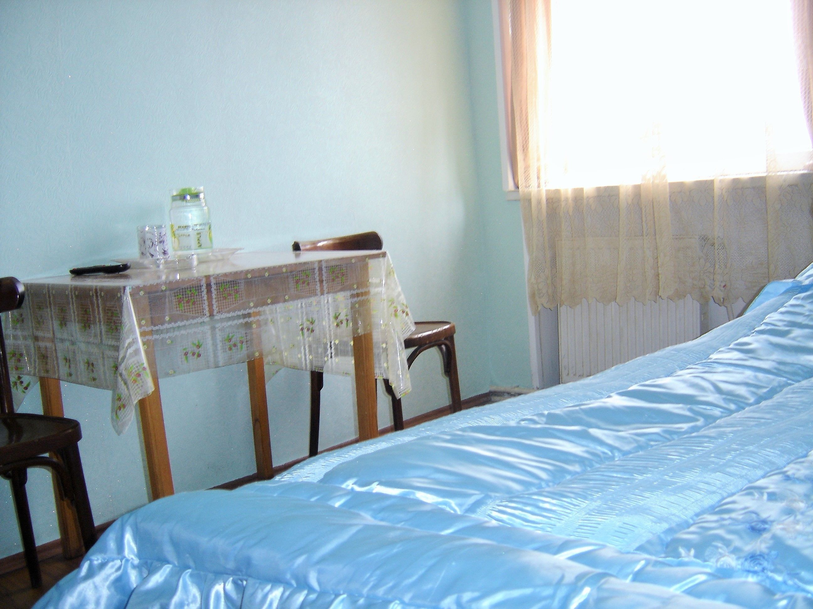 economy twin room (#11) | iron/ironing board, free wifi