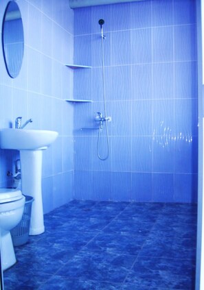Standard Double or Twin Room (#3) | Bathroom - Hotel Lilo near Airport (Tbilisi)