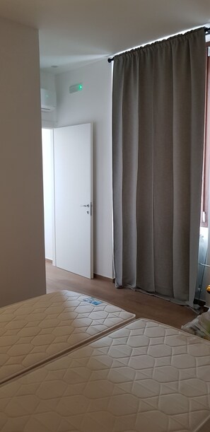 Deluxe Double or Twin Room | Free cribs/infant beds, free WiFi, bed sheets - Handy (Brindisi)