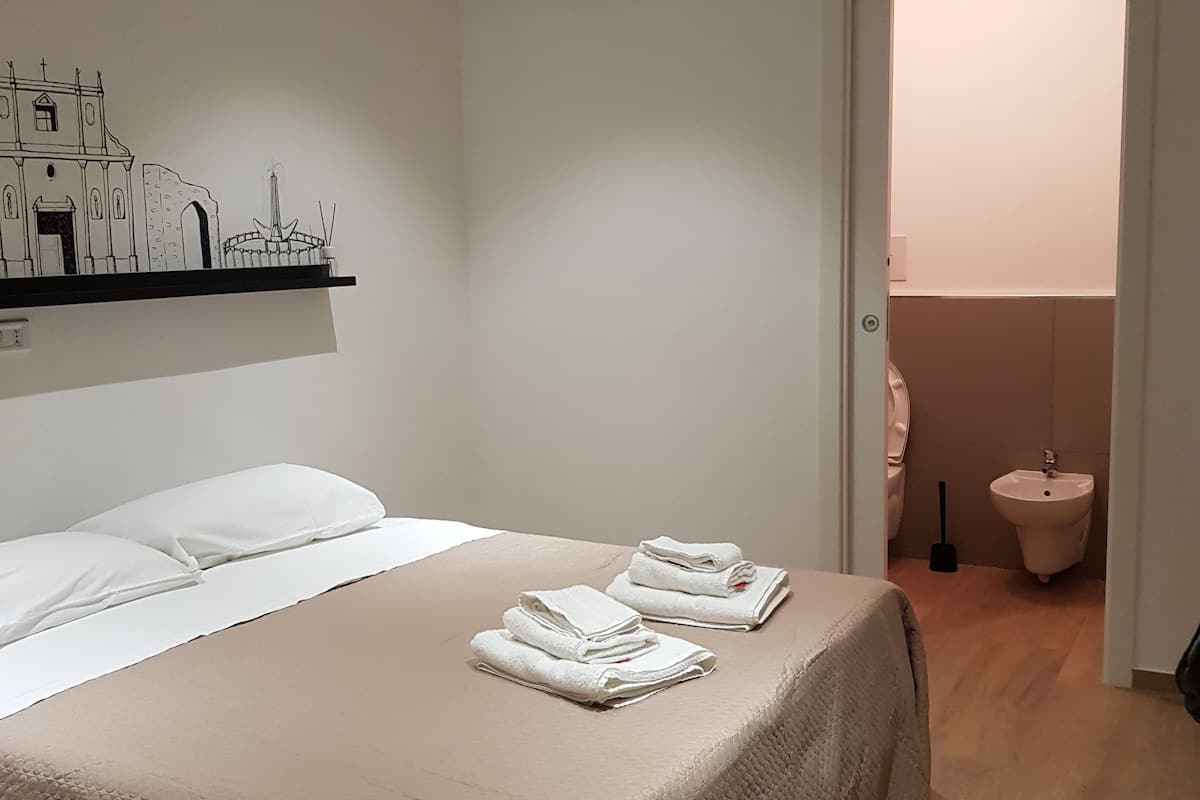 Deluxe kamer, 1 twee- of 2 eenpersoonsbedden, terras | Gratis babybedden, gratis wifi, beddengoed