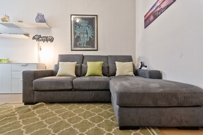 Apartment, 2 Bedrooms | Living area