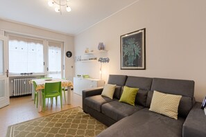 Apartment, 2 Bedrooms | Living area - Torino Stadio Olimpico Flat (Turin)