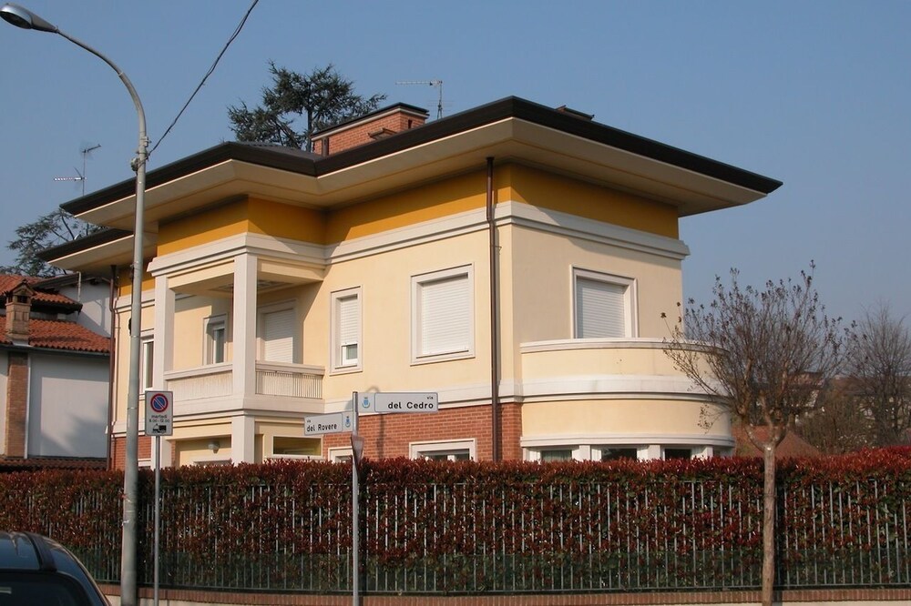 AT9 Bed & Breakfast image