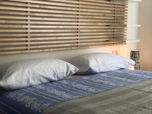 Caja de seguridad en la habitación y decoración personalizada 