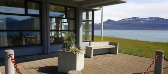 The Cliff Hotel