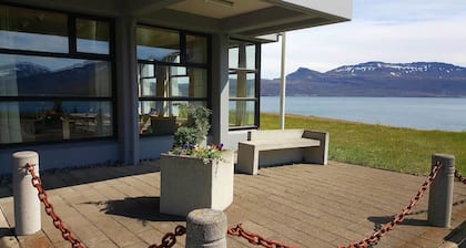 The Cliff Hotel