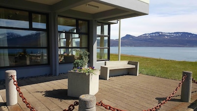 The Cliff Hotel