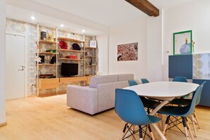 公寓, 1 間臥室 | 起居區 | 平面電視