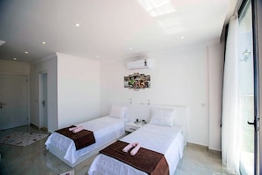 Villa, 2 habitaciones, piscina privada