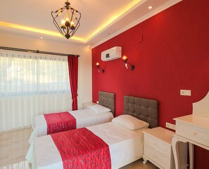 Villa, 5 Bedrooms, Private Pool - Villa Heart (Kas)