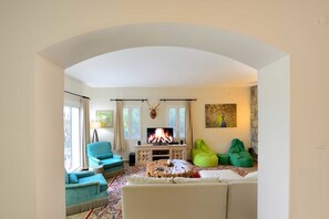 Villa, 3 Bedrooms, Private Pool | Living area