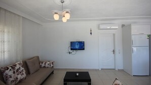 Villa, 2 habitaciones, piscina privada | Televisión