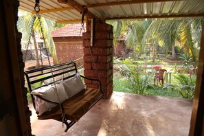 Casa de campo de luna de miel, 1 cama King size, para fumadores, vista al jardín | Balcón