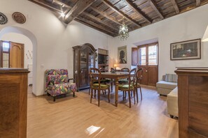 Apartment, 1 Schlafzimmer | Wohnbereich