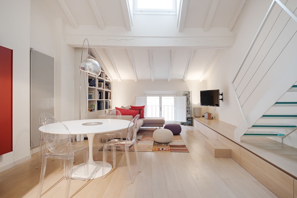 Apartment, 1 Bedroom | In-room dining