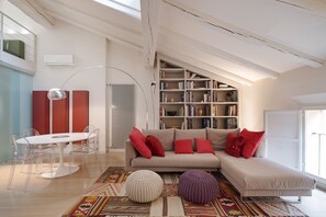 Apartment, 1 Bedroom | Living room | 40-inch flat-screen TV with digital channels, TV