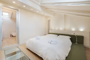 Apartment, 1 Bedroom | Iron/ironing board, free WiFi, bed sheets