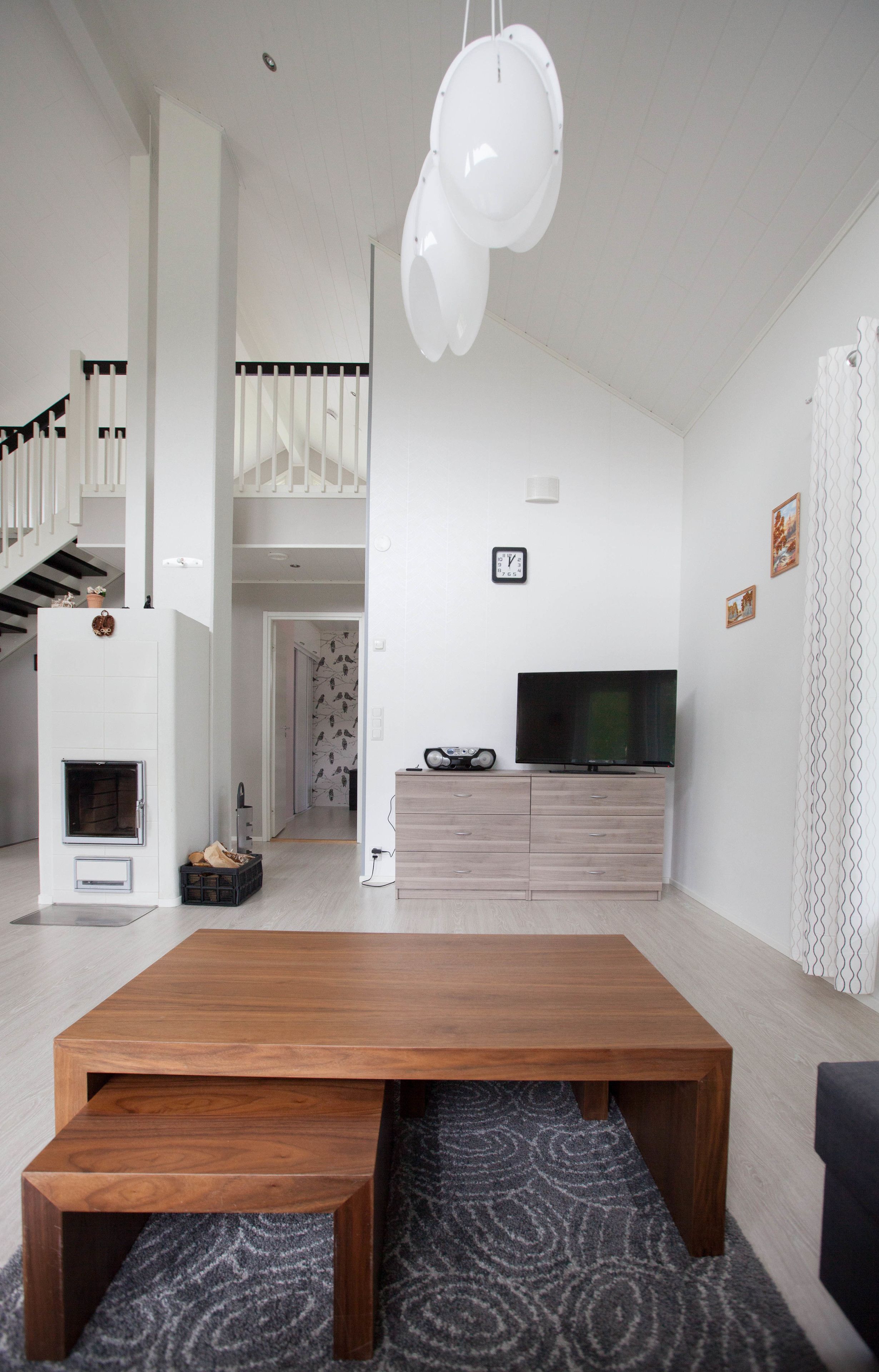 Huis, 2 slaapkamers, sauna | Woonkamer | Een flatscreentelevisie, een open haard en vloerverwarming