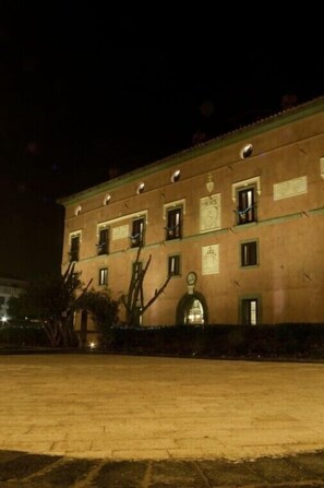 Front of property – evening/night - Castello di Casapozzano (Orta di Atella)
