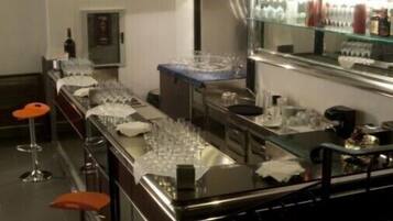 Bar (in der Unterkunft)