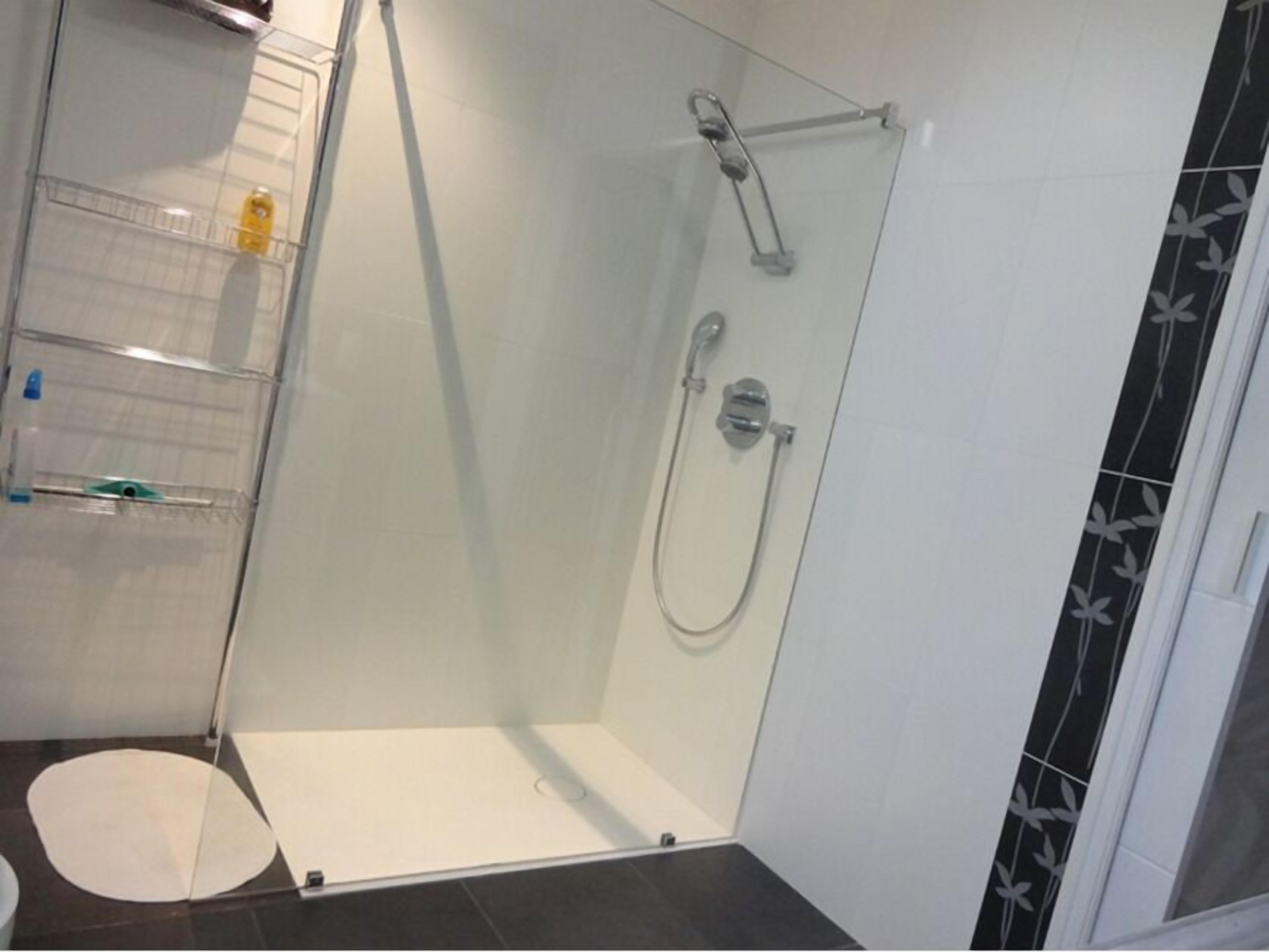 Quarto triplo (Bleue) | Chuveiro