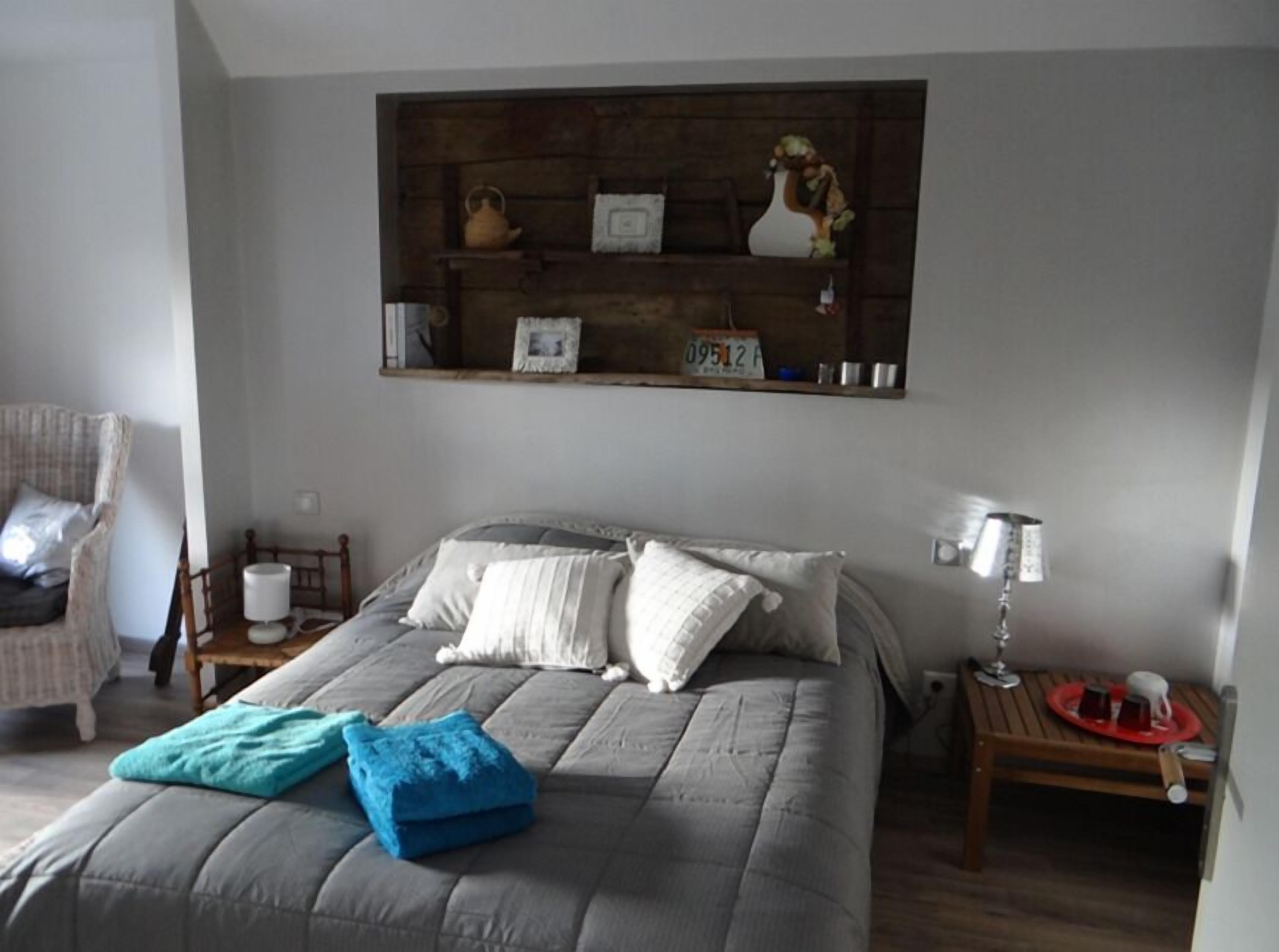 Cunas gratuitas, wifi gratis y ropa de cama 