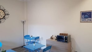 Fridge, microwave, stovetop, coffee/tea maker - Seaside & City (Catania)
