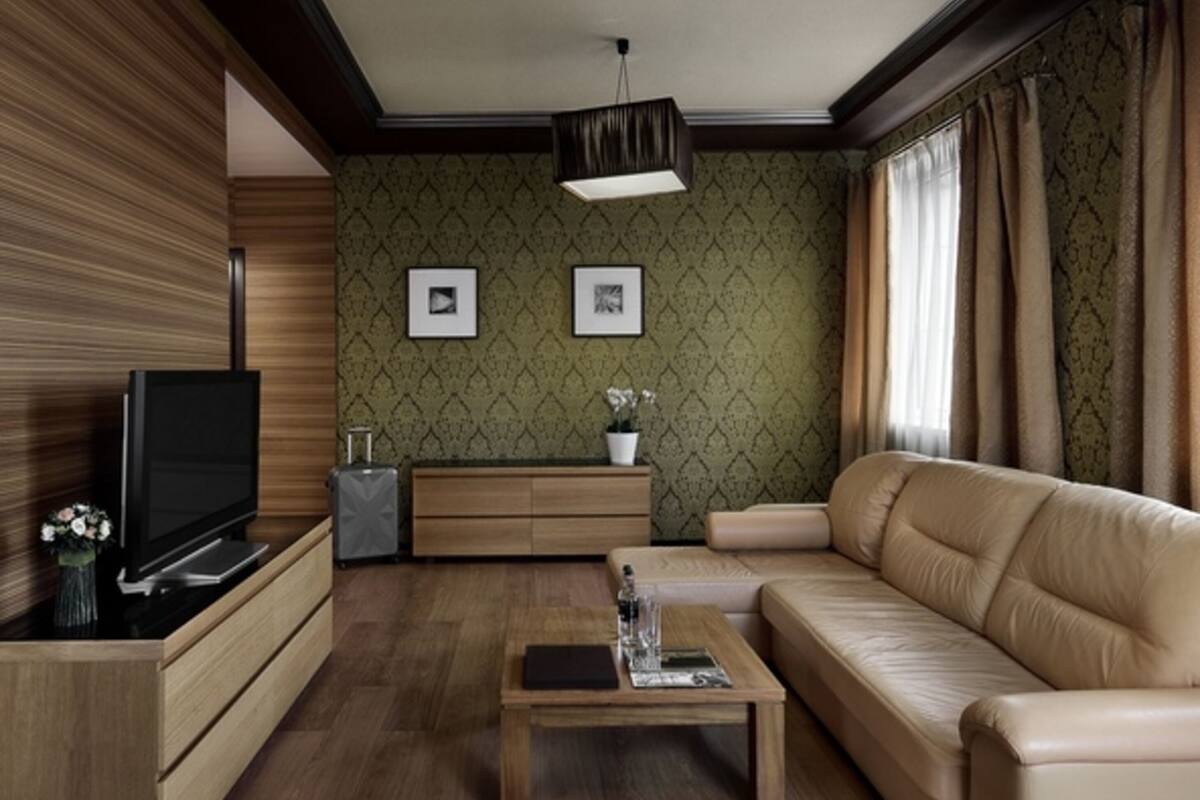 Suite | Wohnzimmer | Flachbildfernseher