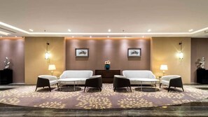 로비 좌석 공간