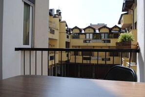 Apartment, 2 Schlafzimmer | Balkon