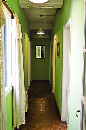 Lorong