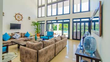 Deluxe Villa, 5 Bedrooms, Accessible, Pool View | Living room | LCD TV