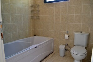 别墅, 3 间卧室 | 浴室 | 淋浴/盆浴组合、深泡浴缸