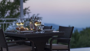 Outdoor dining - Villa Pinar (Kas)