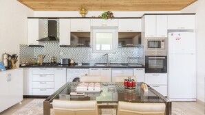 Villa, 2 Bedrooms | Private kitchen - Villa Pinar (Kas)