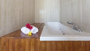 Villa, 2 Bedrooms | Jetted tub - Villa Pinar (Kas)