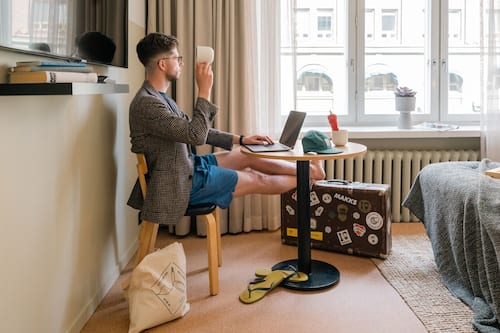Doppelzimmer (- Homey) | 1 Schlafzimmer, hochwertige Bettwaren, Pillowtop-Betten, Schreibtisch