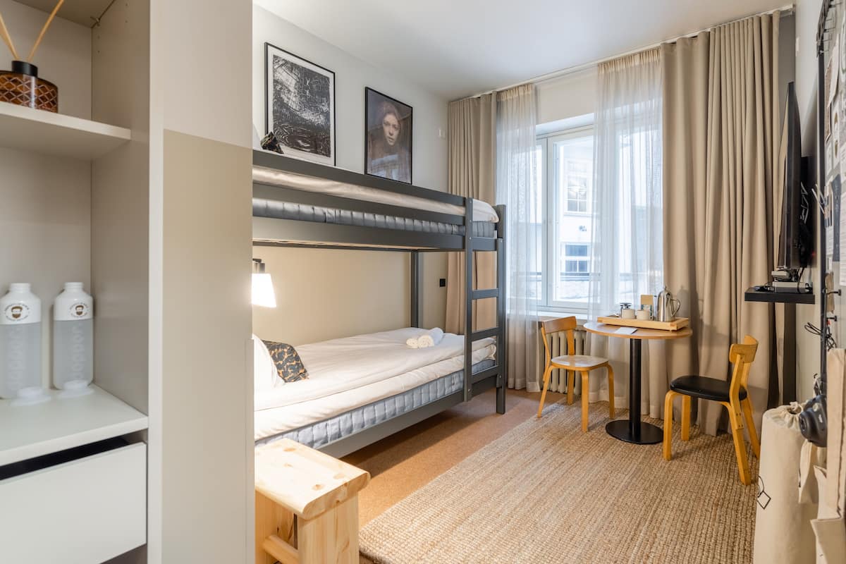 Pocket Double-Decker Beds