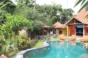 Outdoor pool - Melasti Villa Amed (Karangasem)