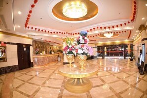 Ballroom - Wanjia Dongfang Hotel (Shishi)