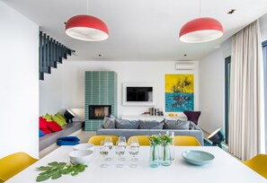 Villa, flere senger, ikke-røyk | Spiseområde på rommet