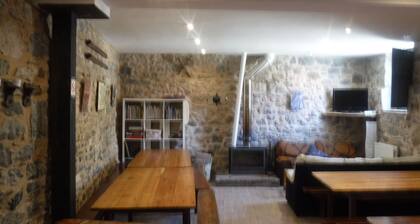 Albergue Valle de Arbas - Hostel