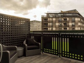 Room, 1 King Bed (Garden) | Terrace/patio